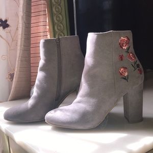 Heeled boots